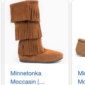 MINNETONKA MOCCASIN BOOTS SIZE 10